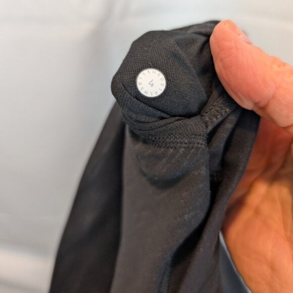 Lululemon Align Pant II 25  size 4 in EUC - Picture 9 of 9